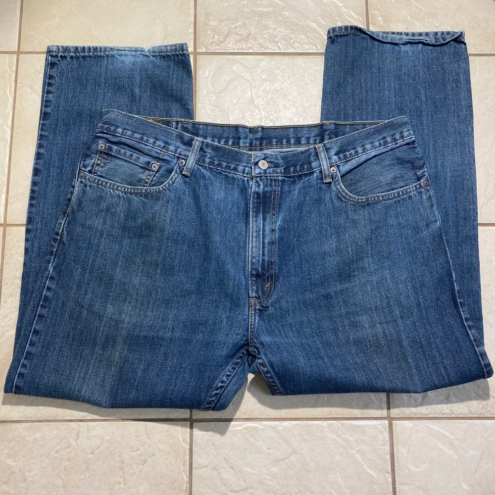 Levi Strauss 505 Mens Jeans 40x30 Medium Wash Regular Fit zipper fly Denim‎